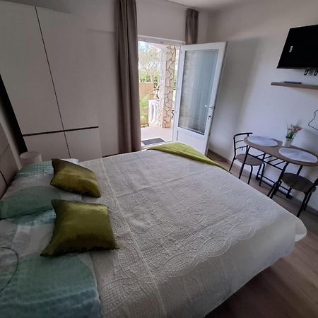 Apartments Venci Bibinje Bagian luar foto