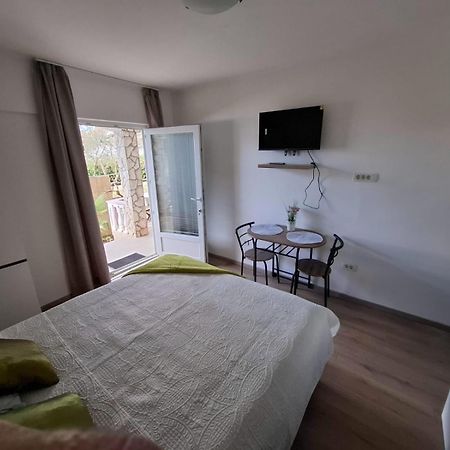 Apartments Venci Bibinje Bagian luar foto
