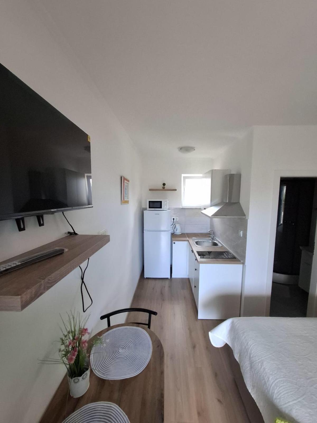 Apartments Venci Bibinje Bagian luar foto